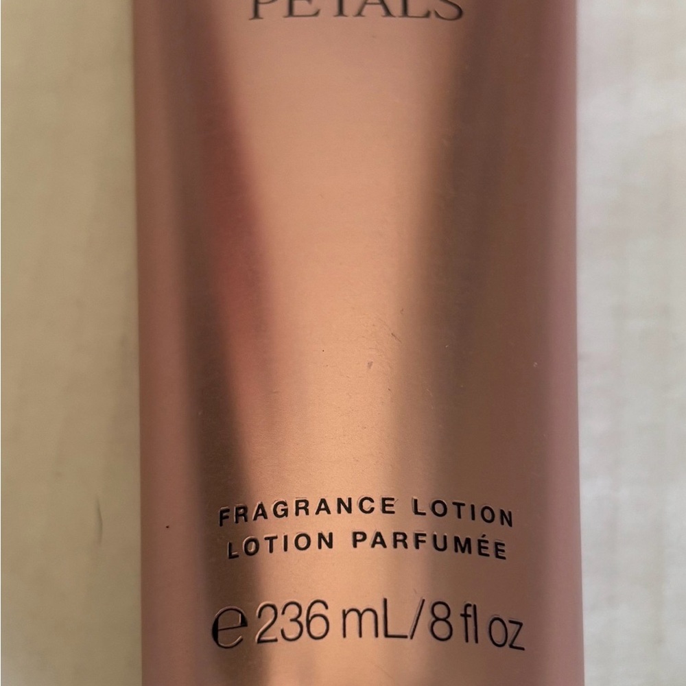 NEW Victoria's Secret Velvet Petals Fragrance Lotion - Rose Gold & Gold - Picture 6 of 7